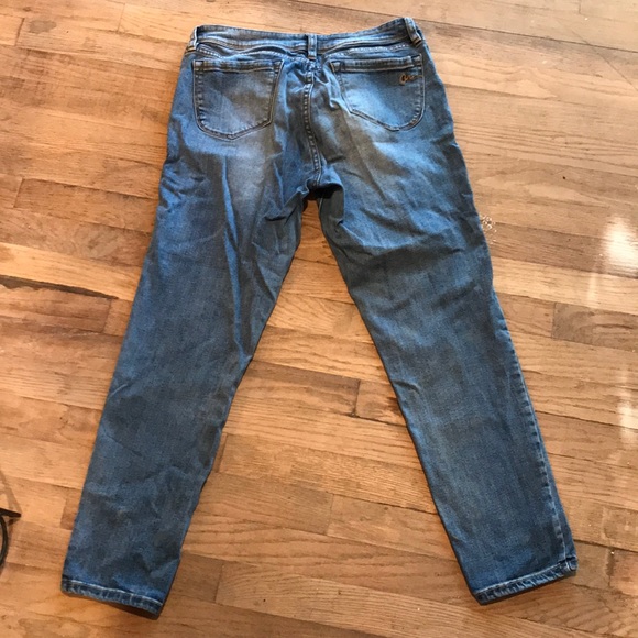 American Rag Ripped Jeans 👖😅✨ - Picture 2 of 4